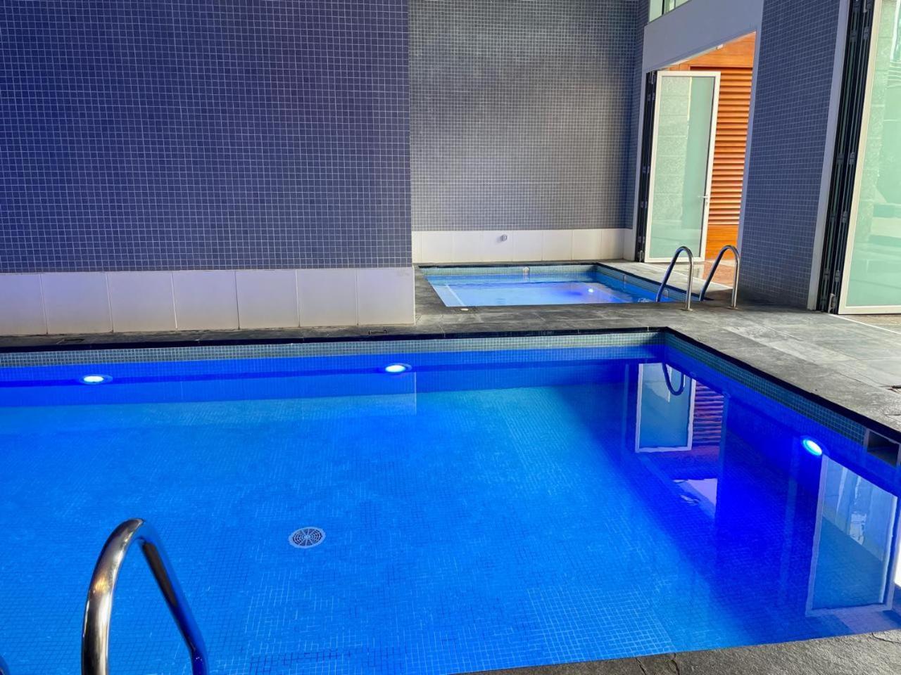 Short Limestone House Difc 2 Bedrooms Apartment *