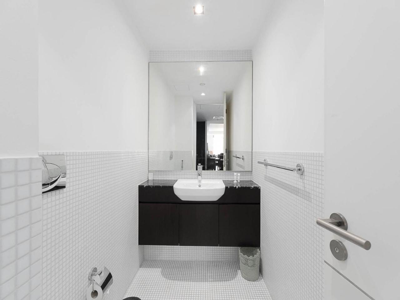 Short Limestone House Difc 2 Bedrooms Apartment
