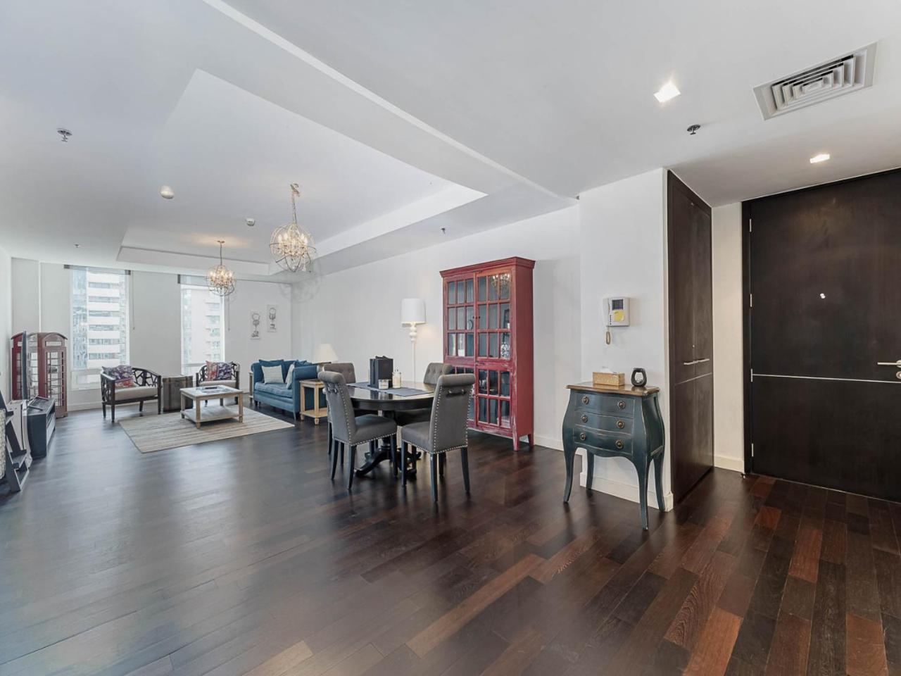 Short Limestone House Difc 2 Bedrooms Dubai